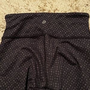 Lululemon leggings size 4